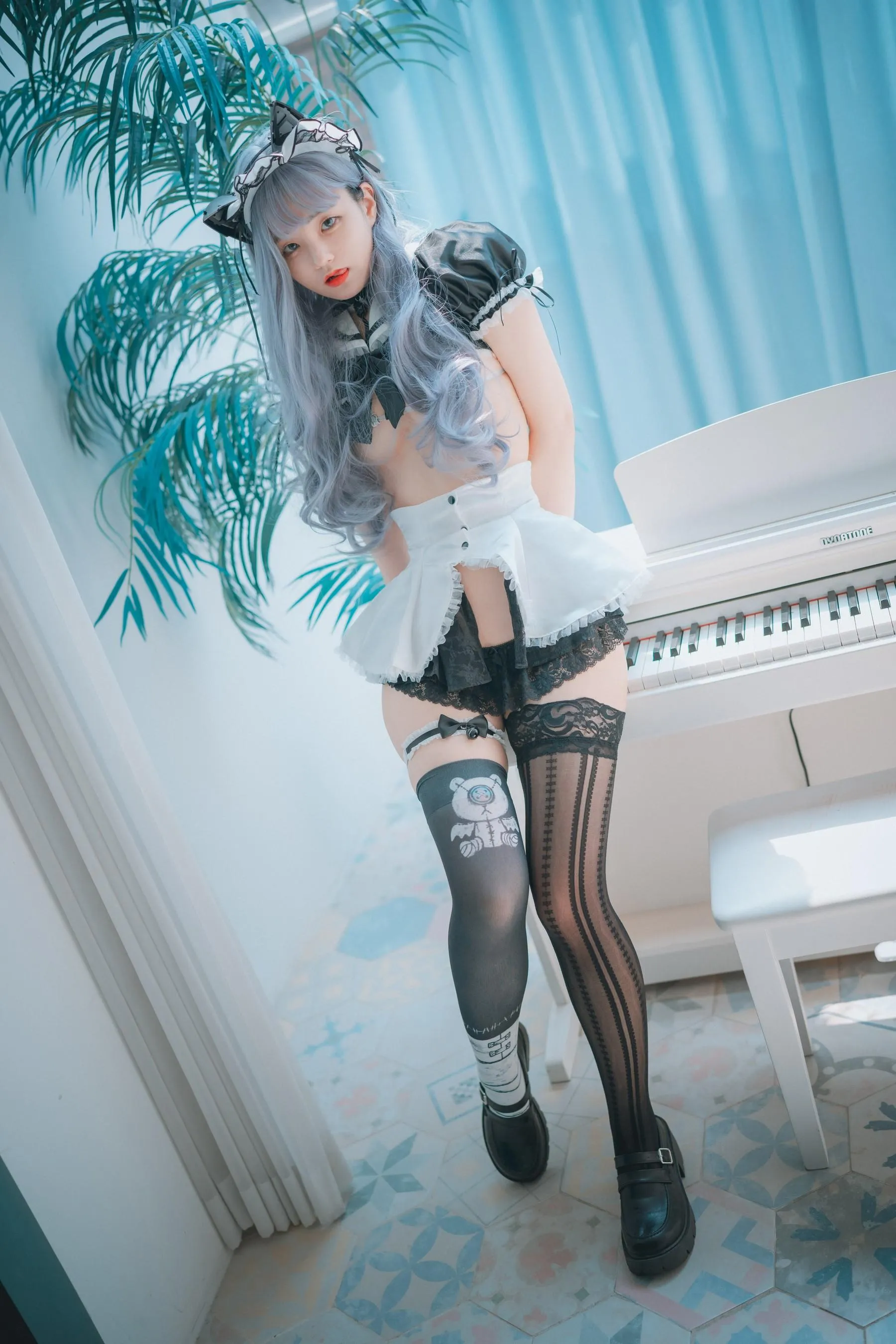 Jenny 정제니 – NO.29 Maid Mansion Nº2 [202P]插图1